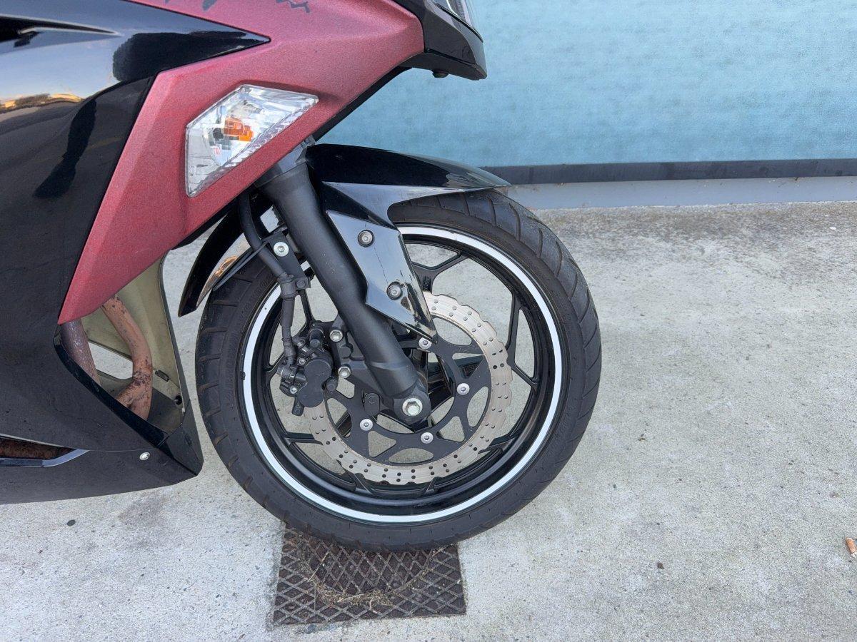 2013 KAWASAKI NINJA 300 ABS SPORTS