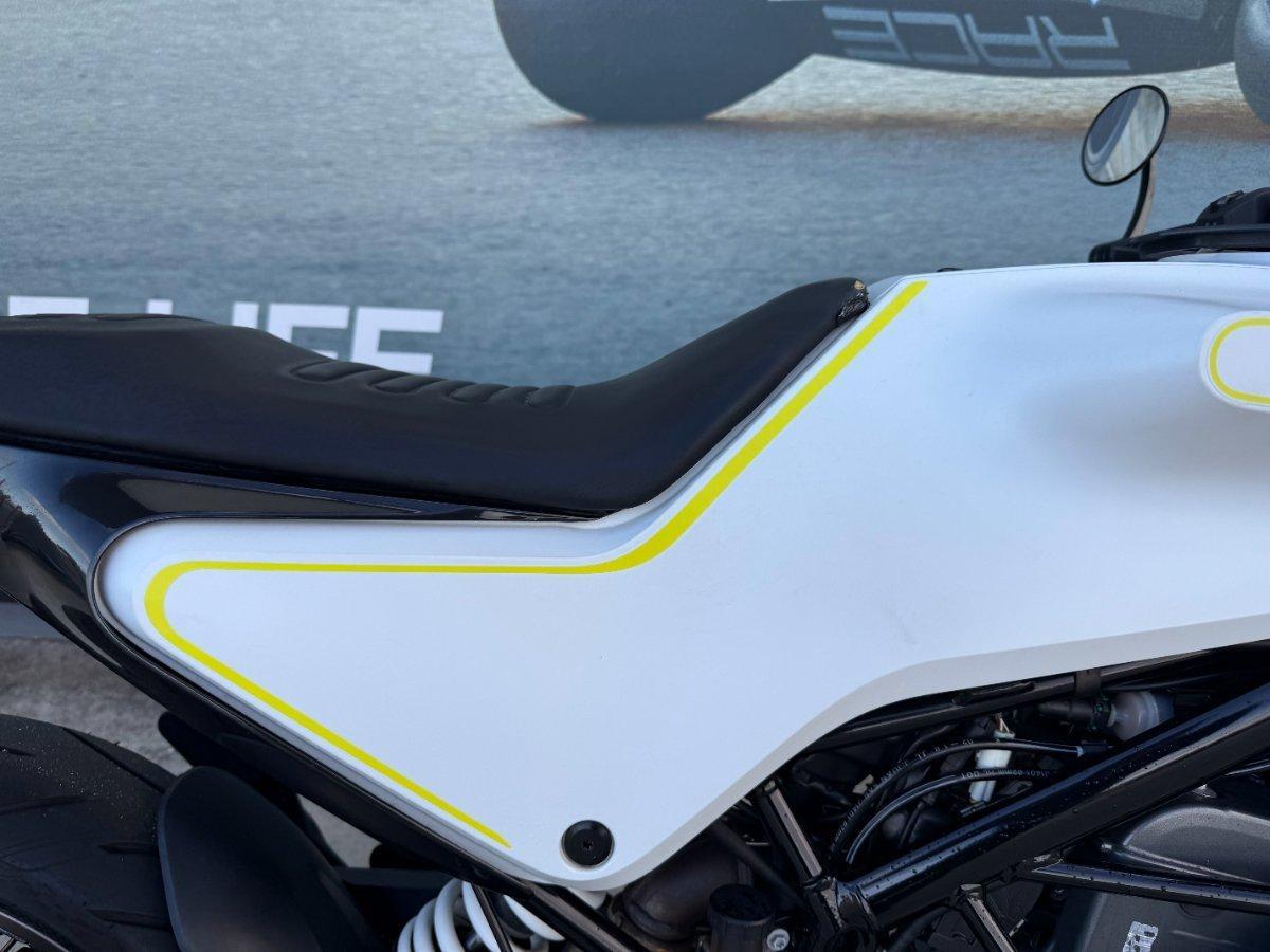 2018 HUSQVARNA VITPILEN 401 ROAD
