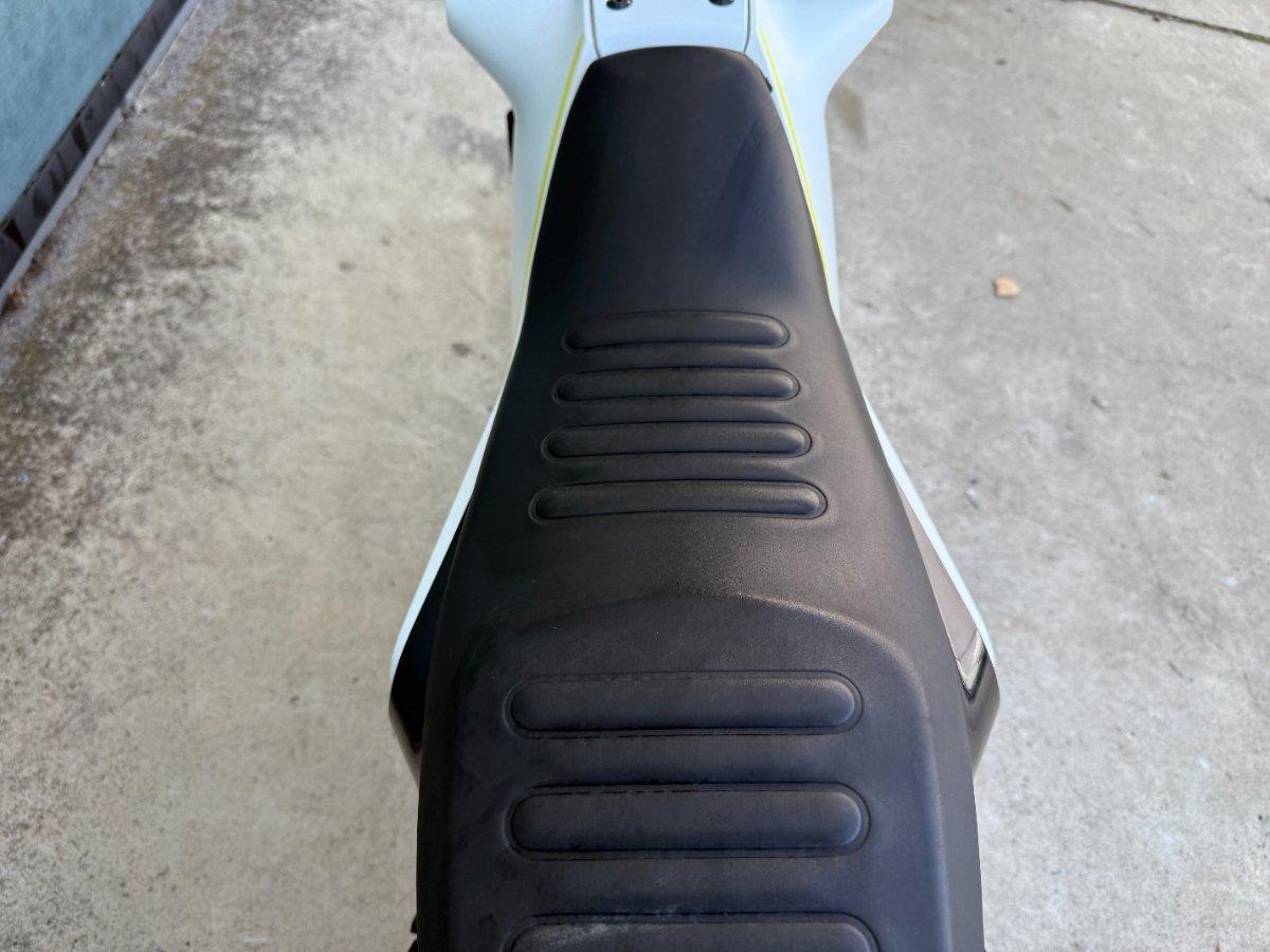 2018 HUSQVARNA VITPILEN 401 ROAD