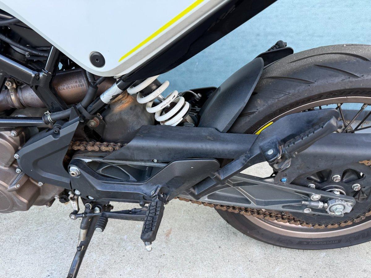 2018 HUSQVARNA VITPILEN 401 ROAD