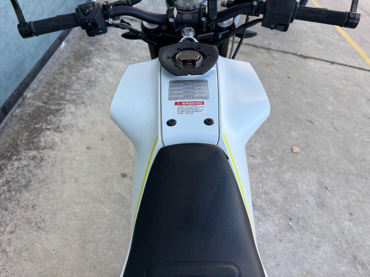 2018 HUSQVARNA VITPILEN 401 ROAD
