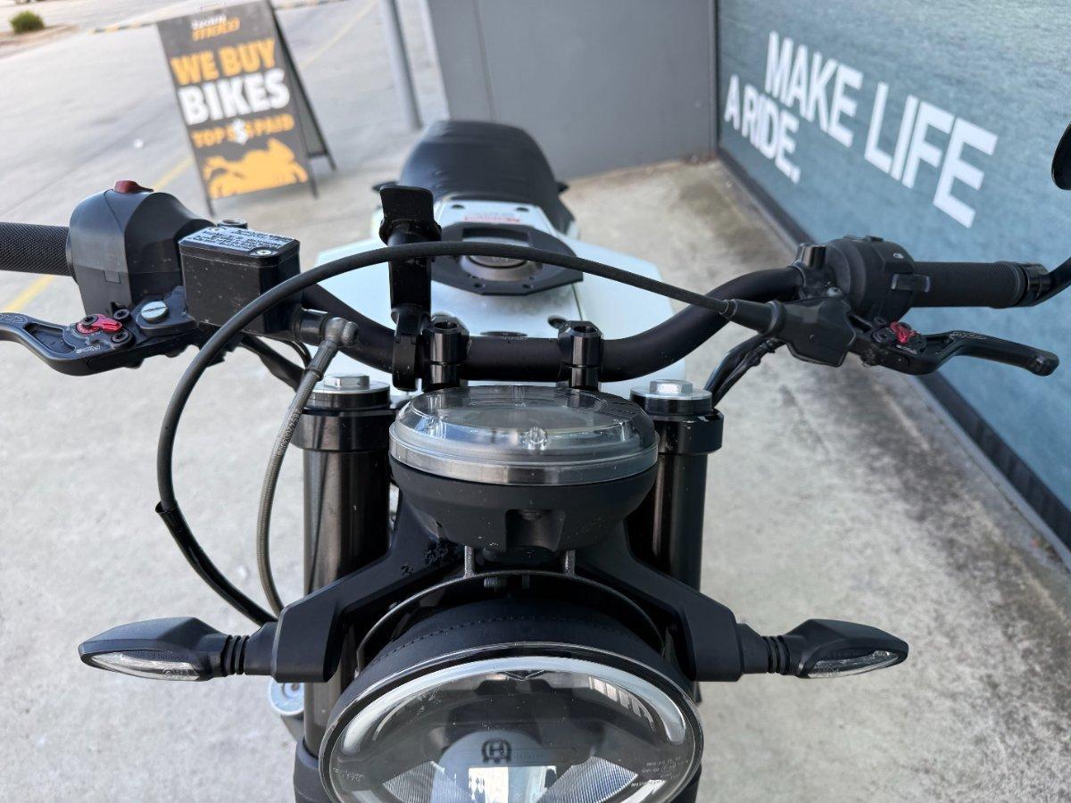 2018 HUSQVARNA VITPILEN 401 ROAD