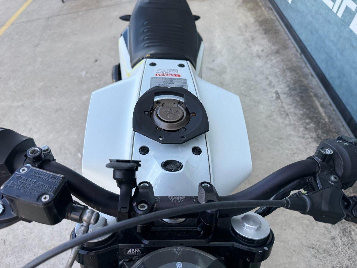 2018 HUSQVARNA VITPILEN 401 ROAD