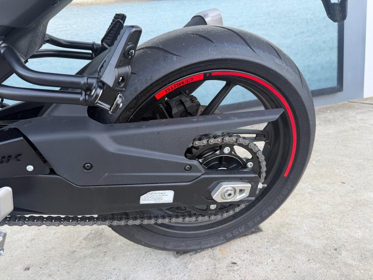 2025 CF MOTO 450 NK ROAD
