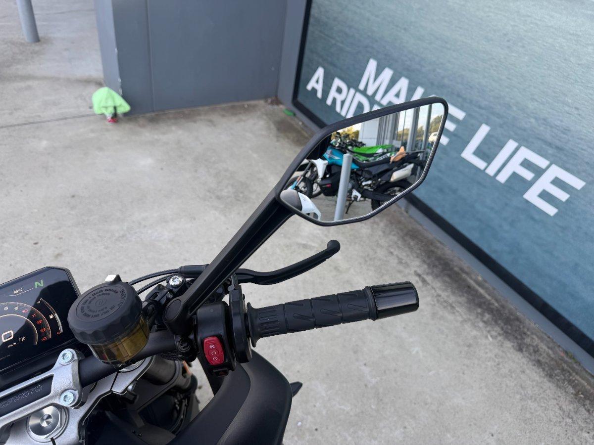 2025 CF MOTO 450 NK ROAD