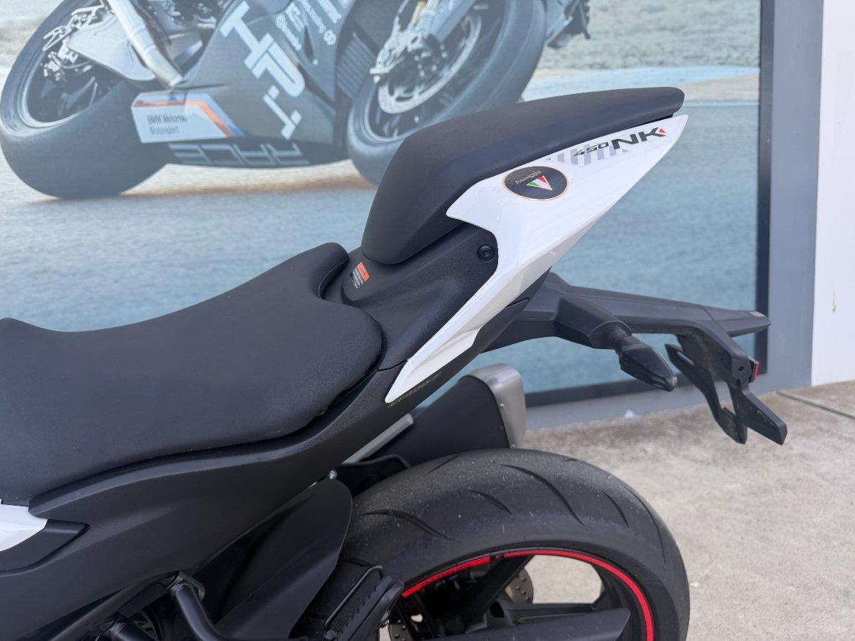 2025 CF MOTO 450 NK ROAD