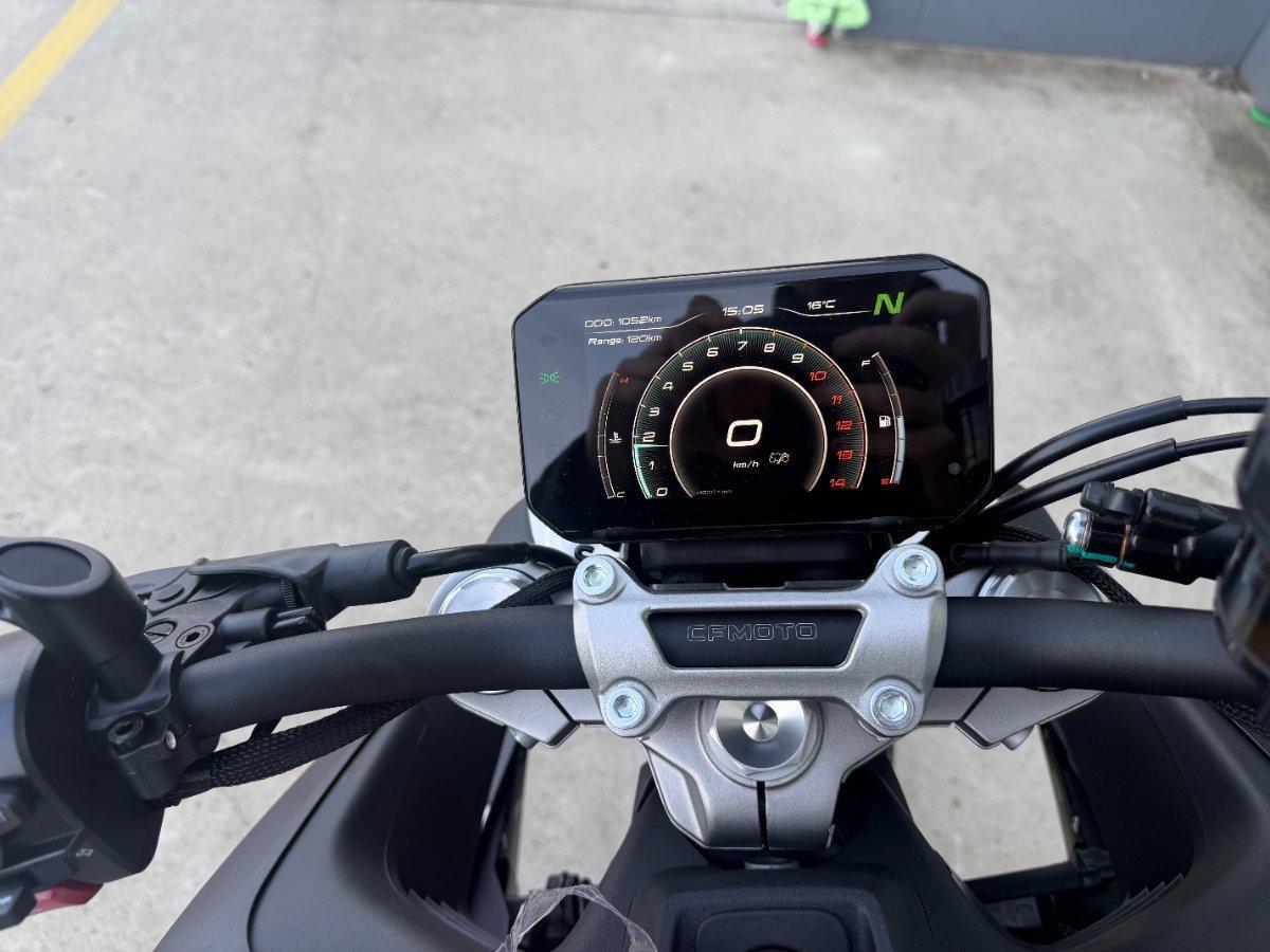2025 CF MOTO 450 NK ROAD