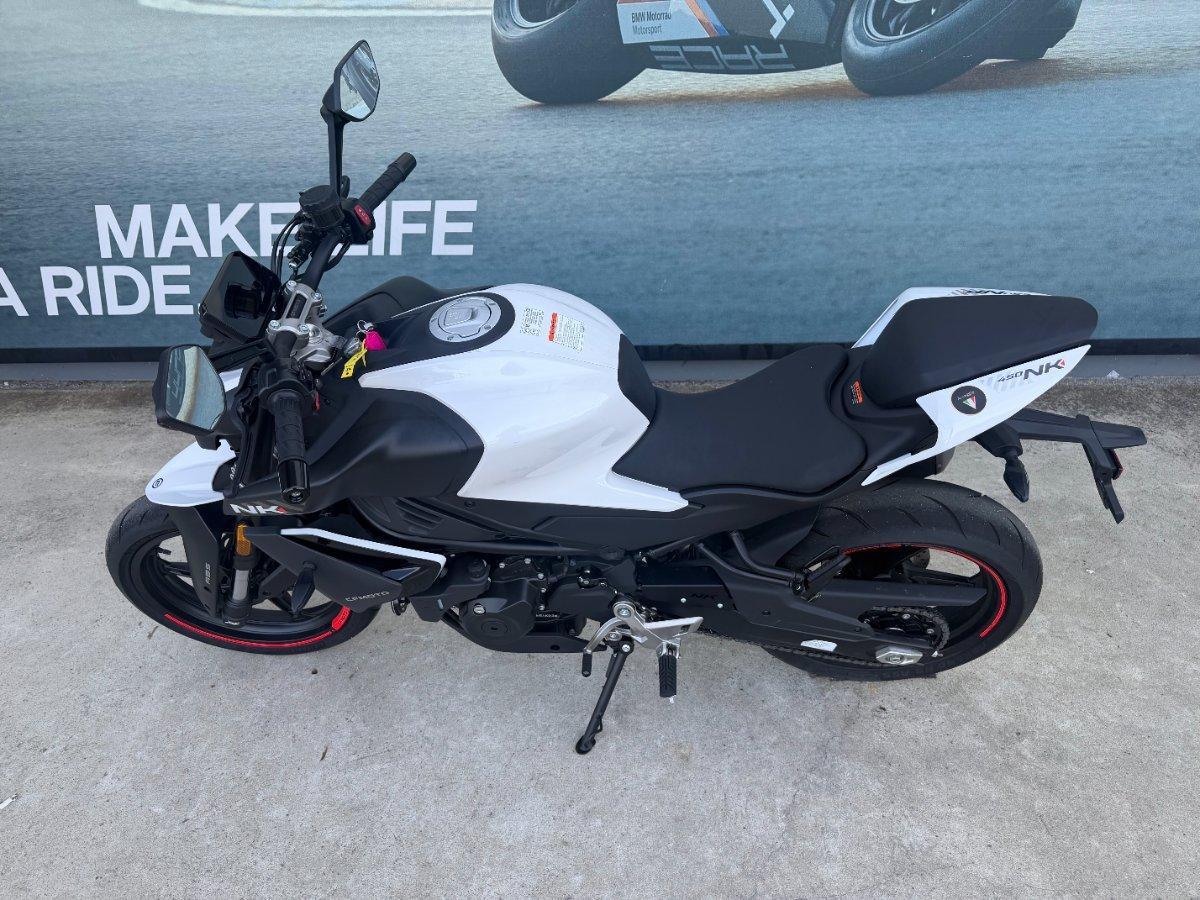 2025 CF MOTO 450 NK ROAD