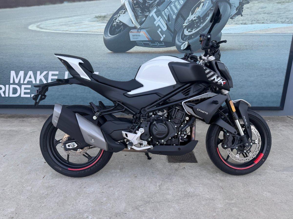 2025 CF MOTO 450 NK ROAD