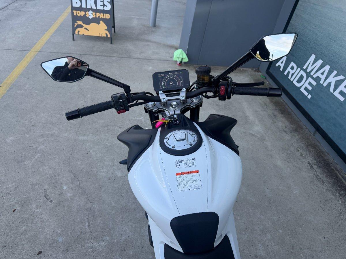 2025 CF MOTO 450 NK ROAD