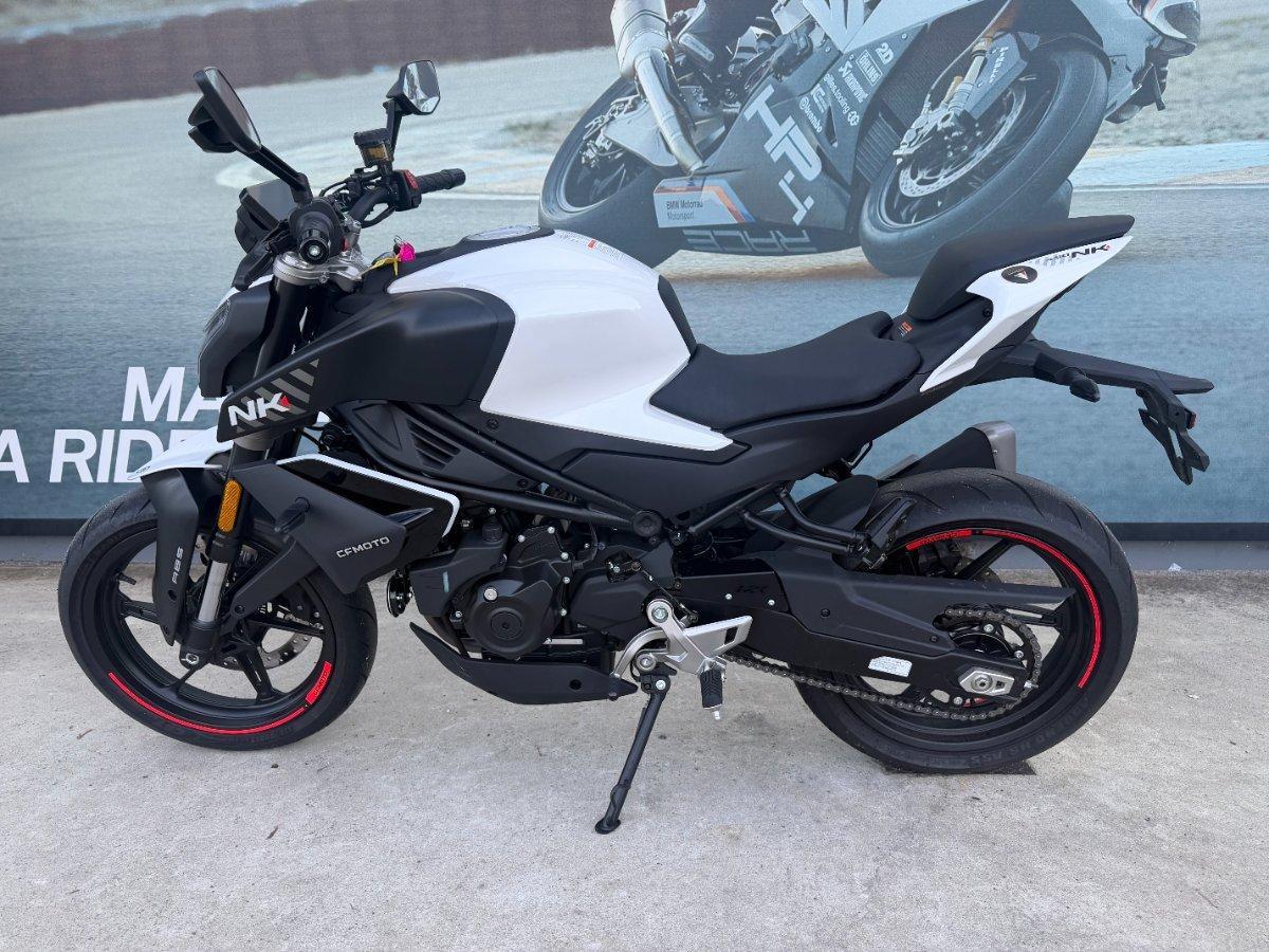 2025 CF MOTO 450 NK ROAD