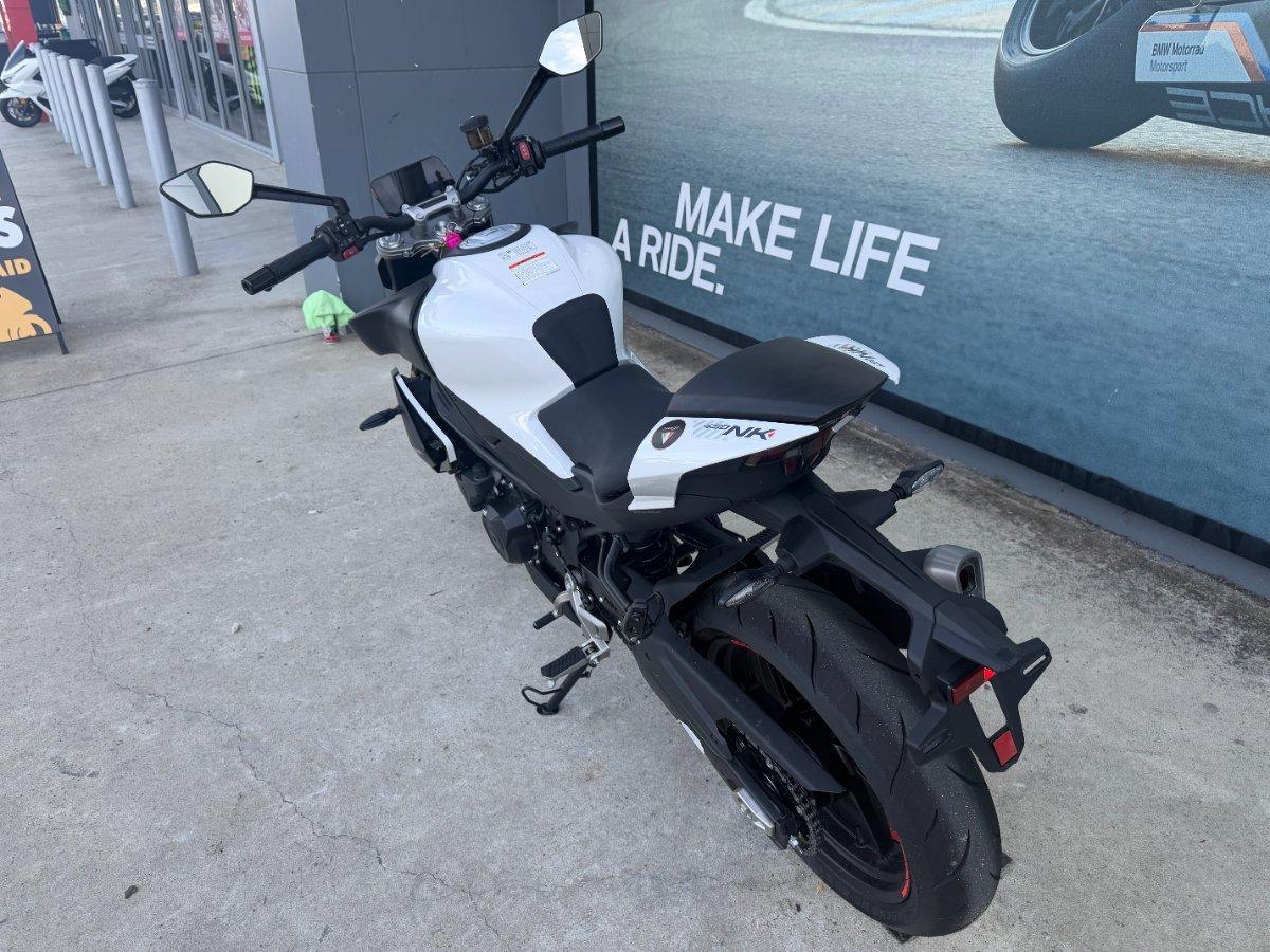 2025 CF MOTO 450 NK ROAD