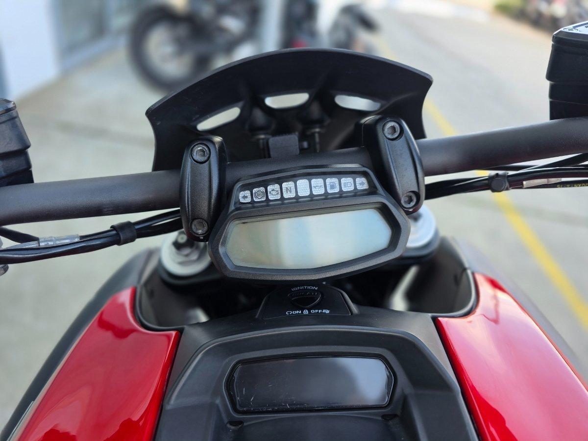 2015 DUCATI DIAVEL CARBON CRUISER