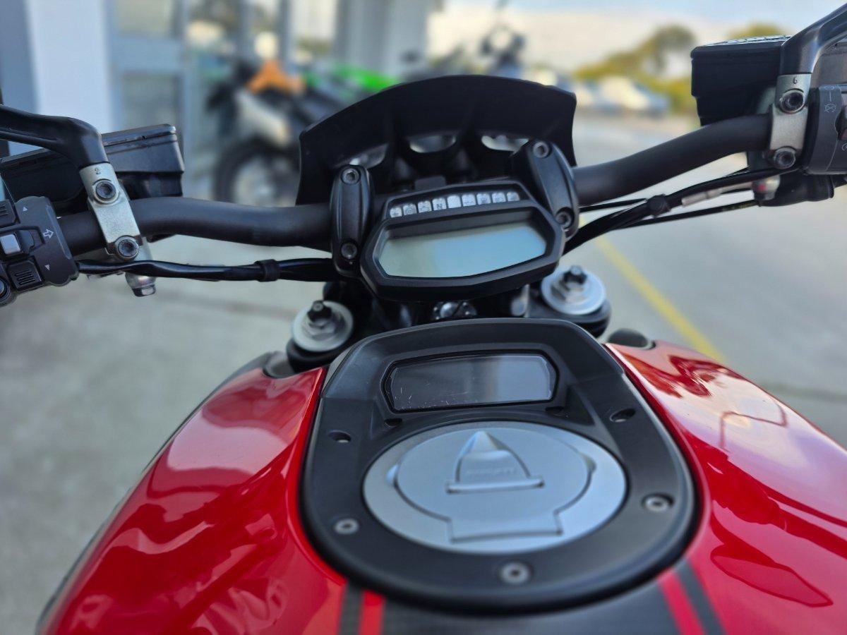 2015 DUCATI DIAVEL CARBON CRUISER