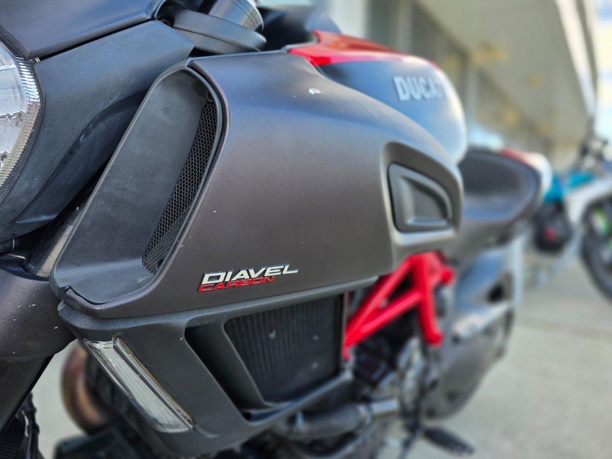 2015 DUCATI DIAVEL CARBON CRUISER