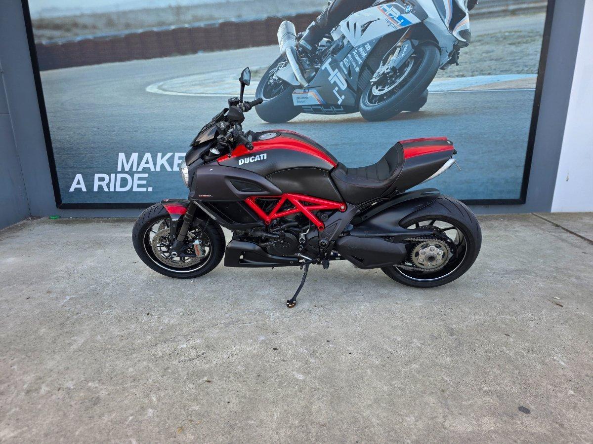 2015 DUCATI DIAVEL CARBON CRUISER