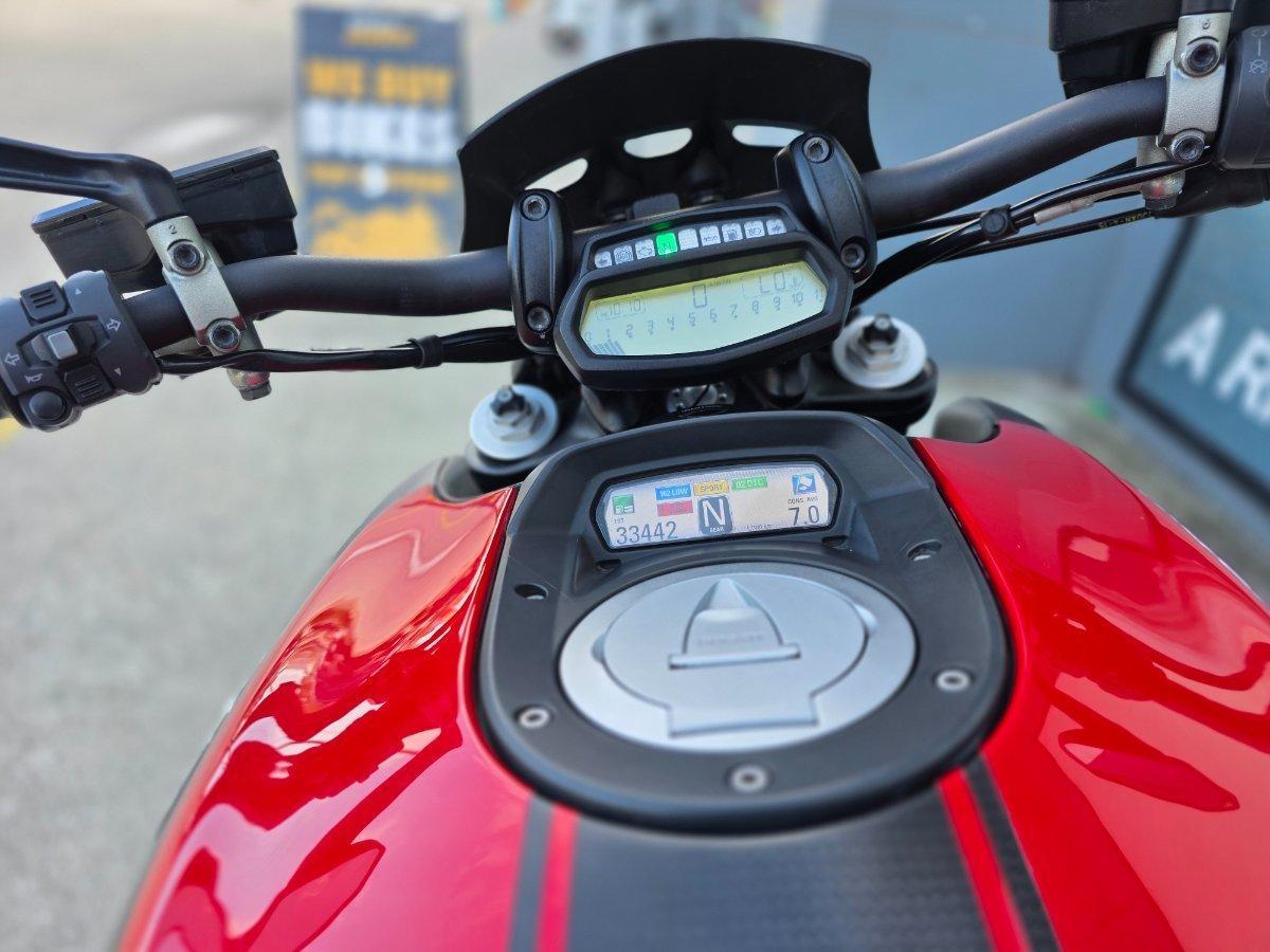 2015 DUCATI DIAVEL CARBON CRUISER