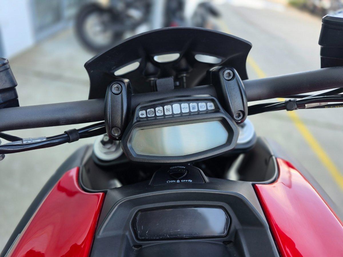 2015 DUCATI DIAVEL CARBON CRUISER