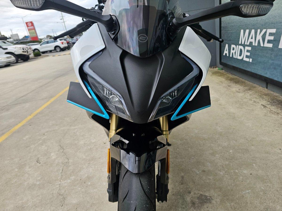 2023 CF MOTO 450 SR ABS ROAD
