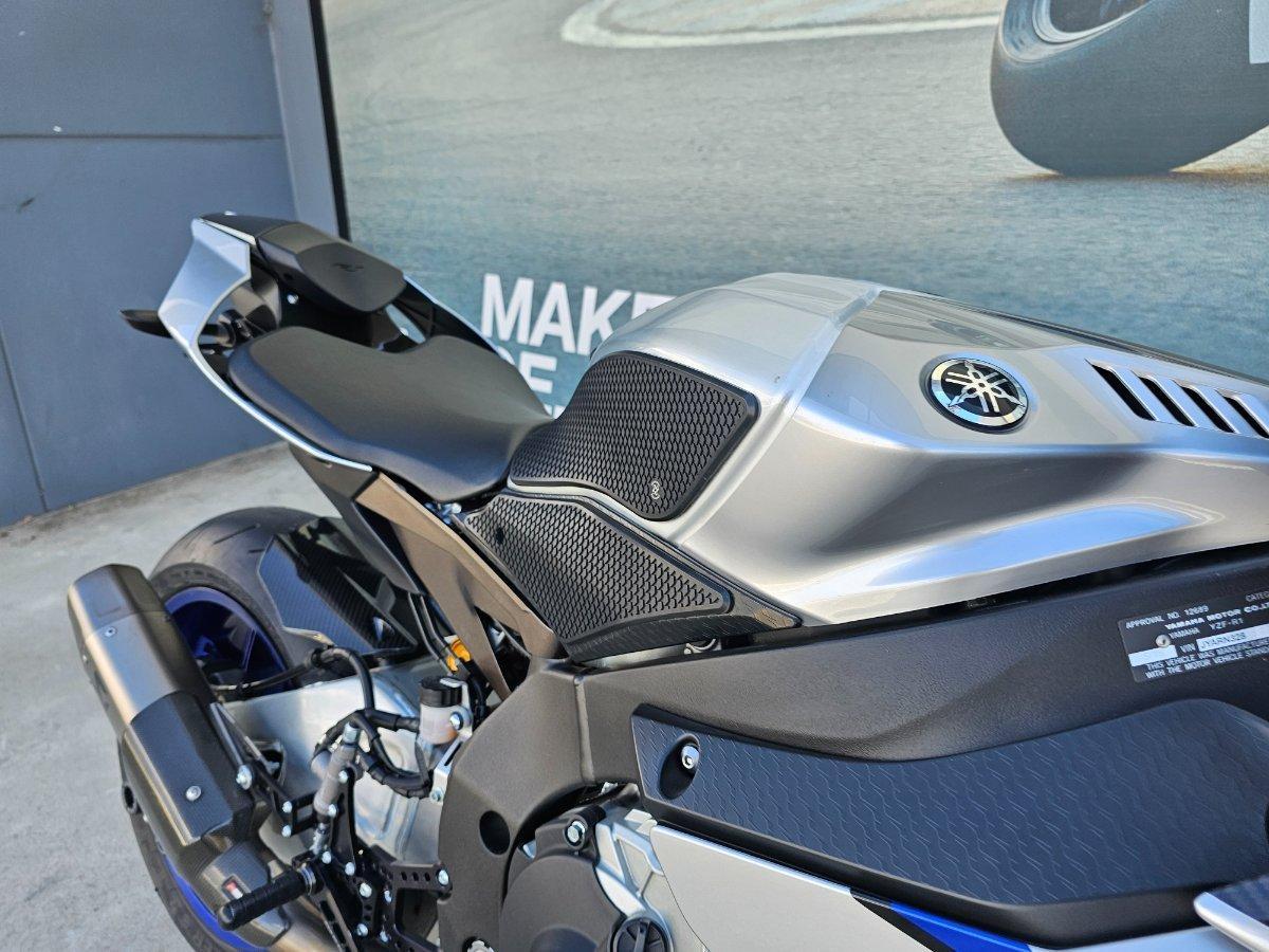2016 YAMAHA YZF-R1 M SPORTS
