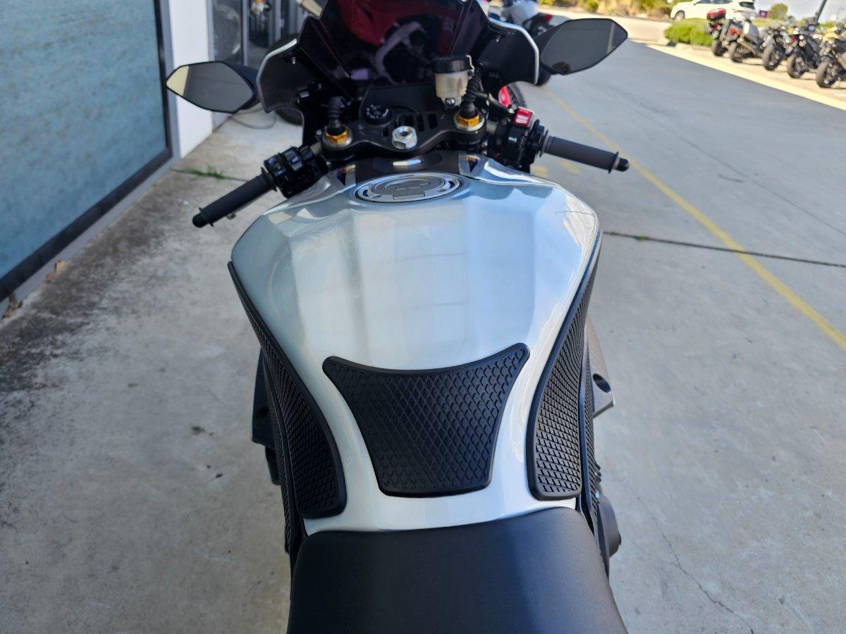 2016 YAMAHA YZF-R1 M SPORTS