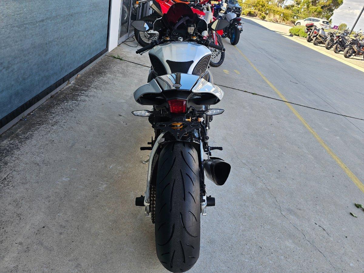 2016 YAMAHA YZF-R1 M SPORTS