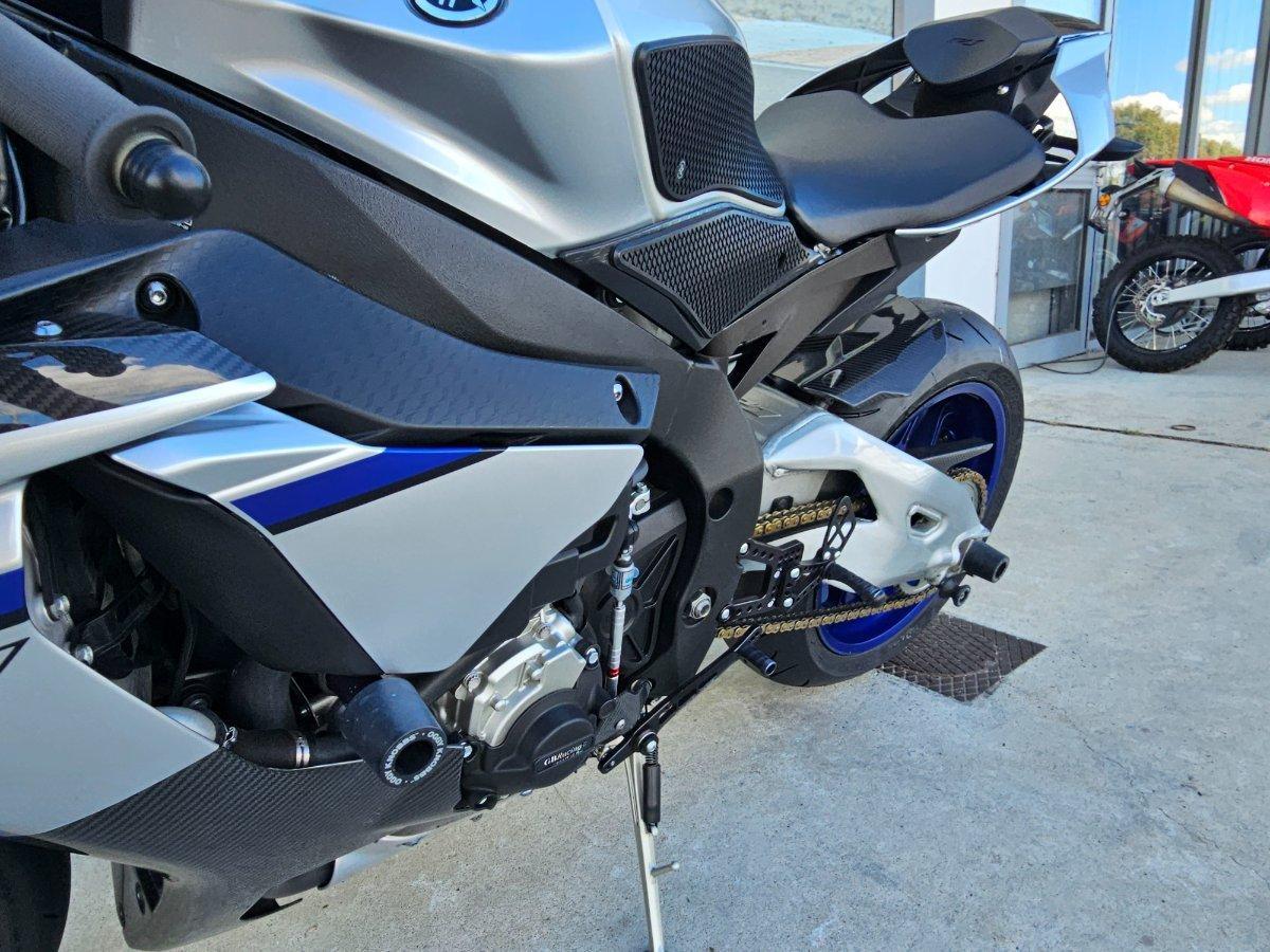 2016 YAMAHA YZF-R1 M SPORTS