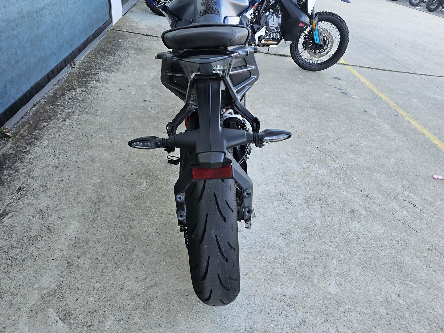 2024 KTM 390 DUKE ROAD