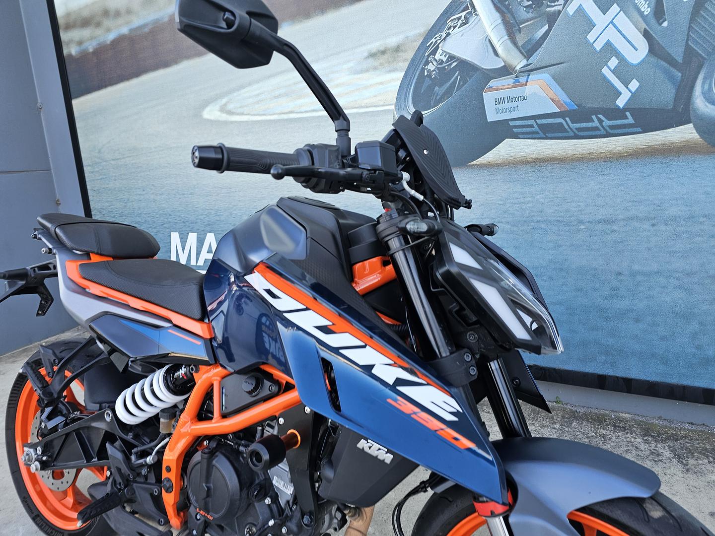2024 KTM 390 DUKE ROAD