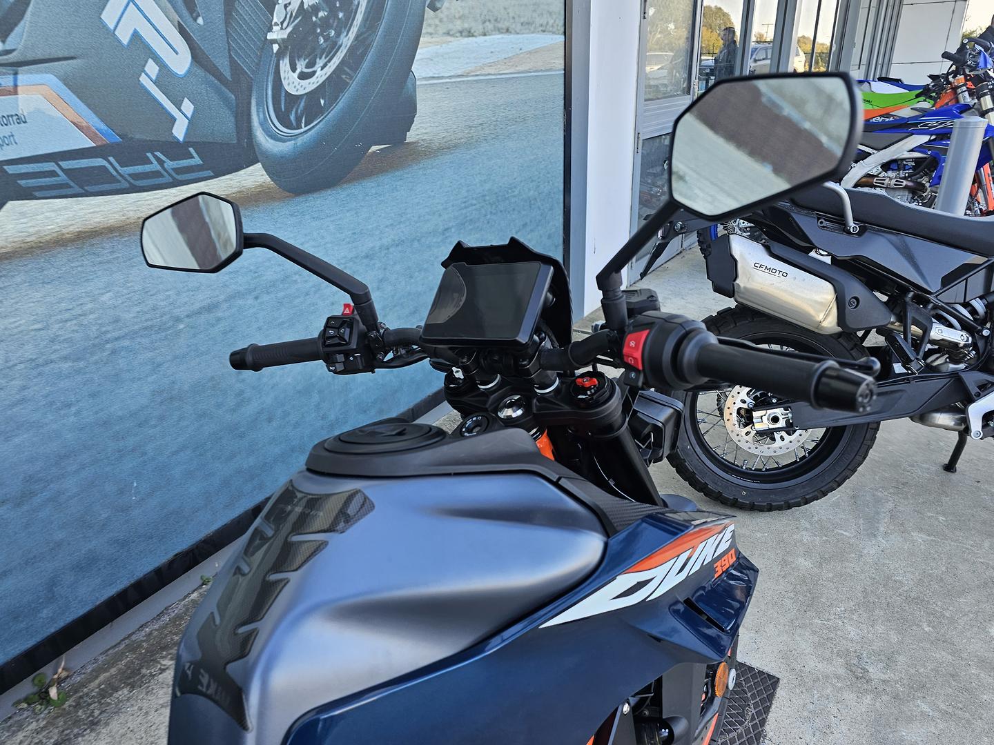 2024 KTM 390 DUKE ROAD