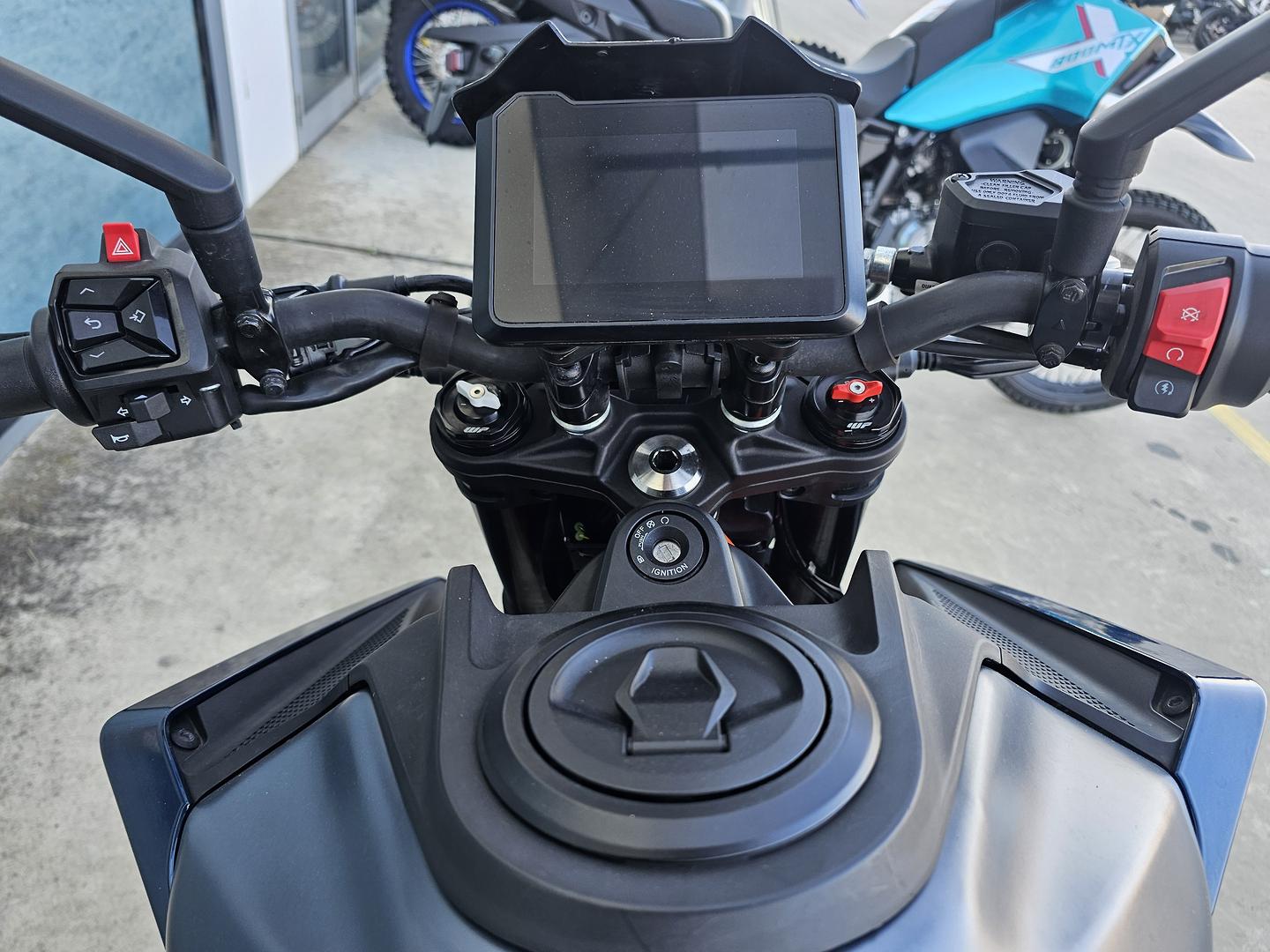 2024 KTM 390 DUKE ROAD