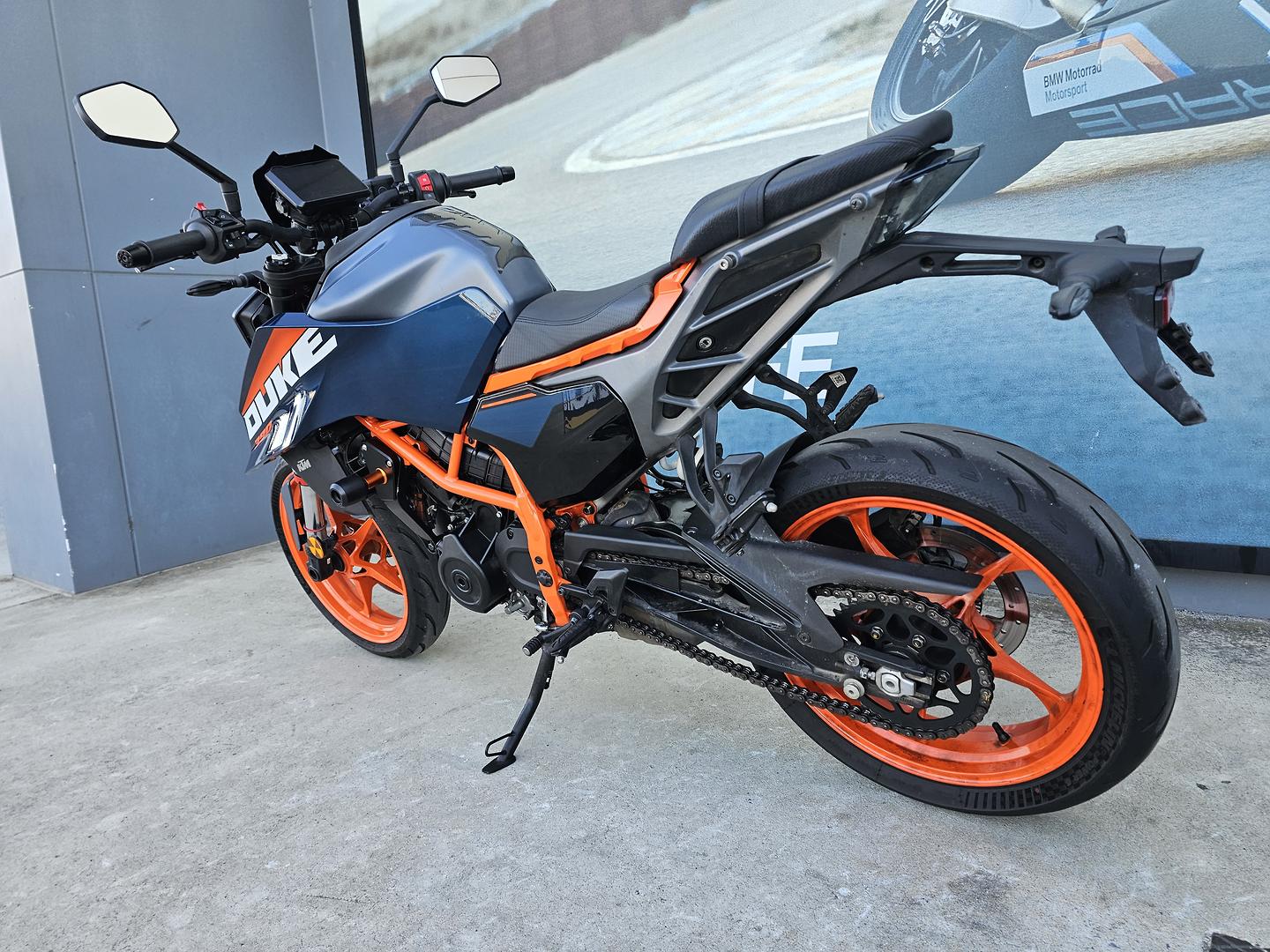 2024 KTM 390 DUKE ROAD