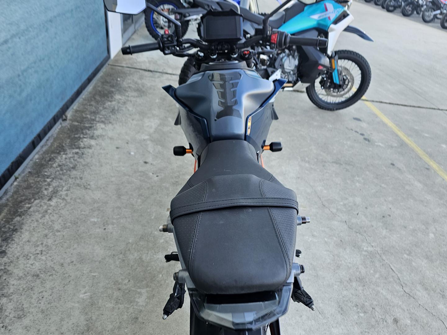 2024 KTM 390 DUKE ROAD