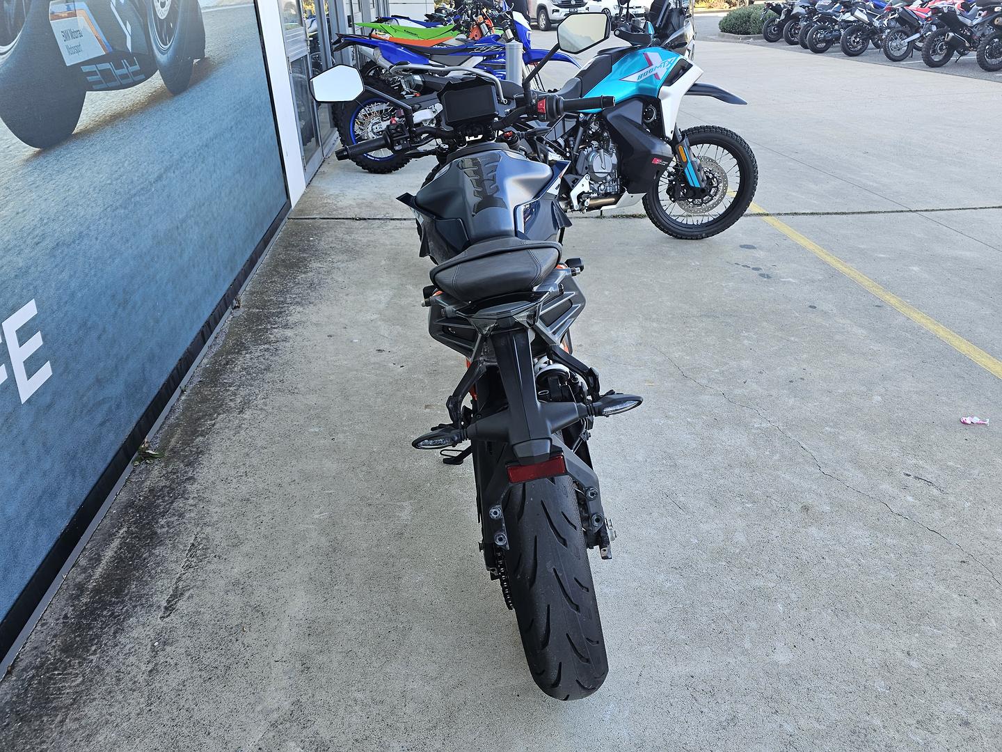 2024 KTM 390 DUKE ROAD
