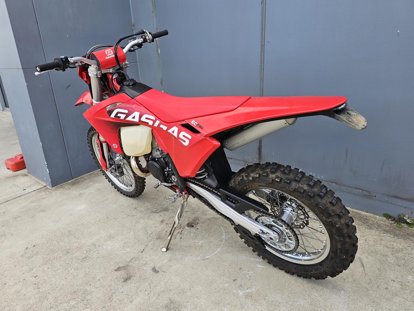 2024 GAS GAS EC 250 ENDURO