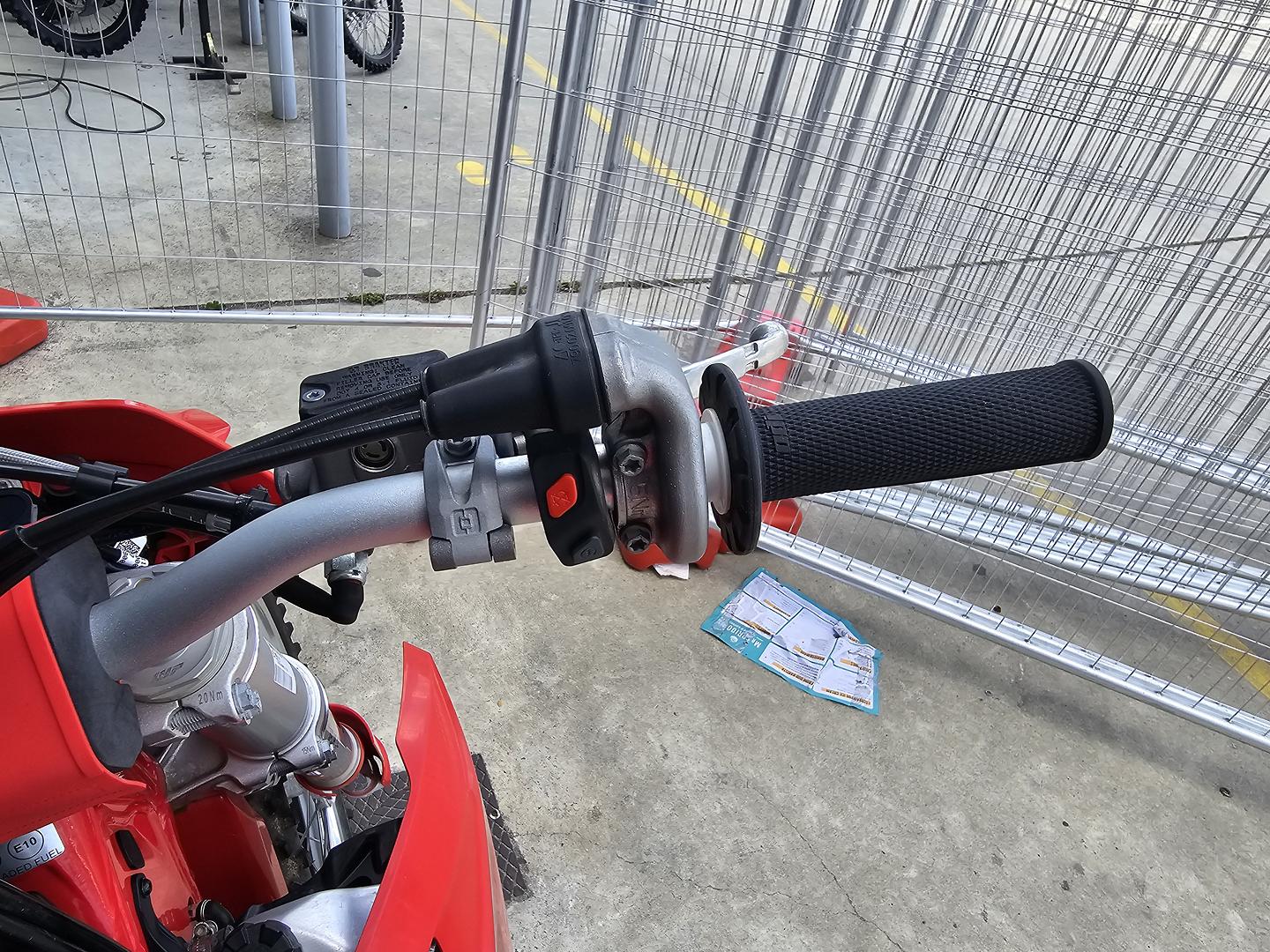 2024 GAS GAS EC 250 ENDURO