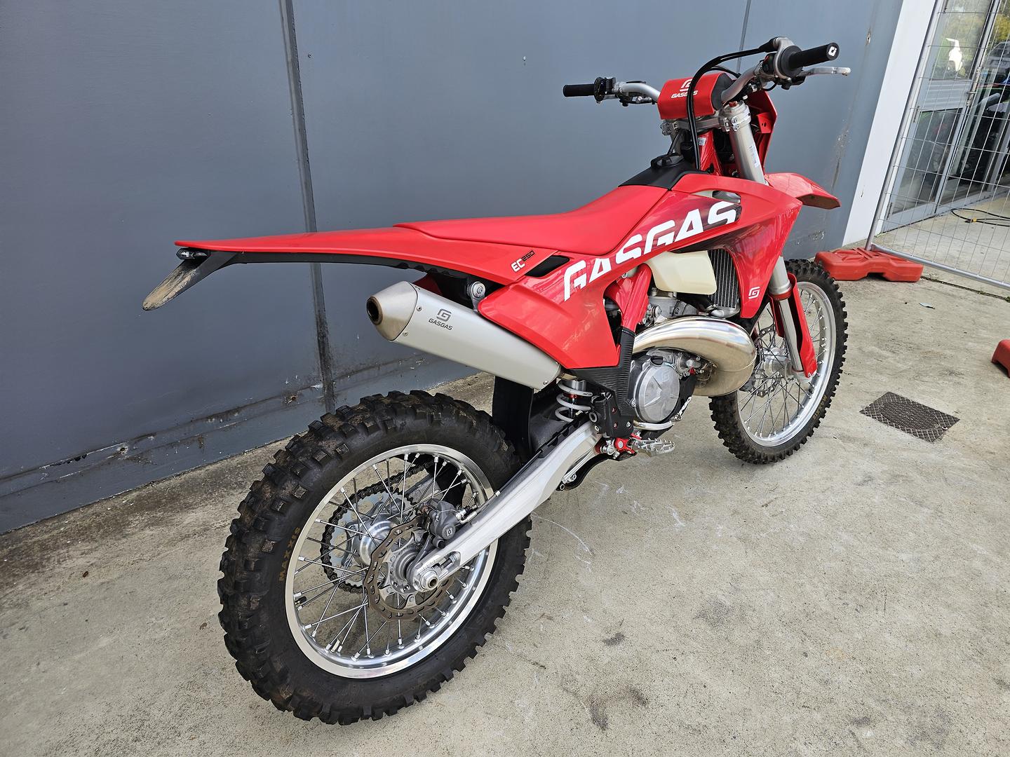 2024 GAS GAS EC 250 ENDURO