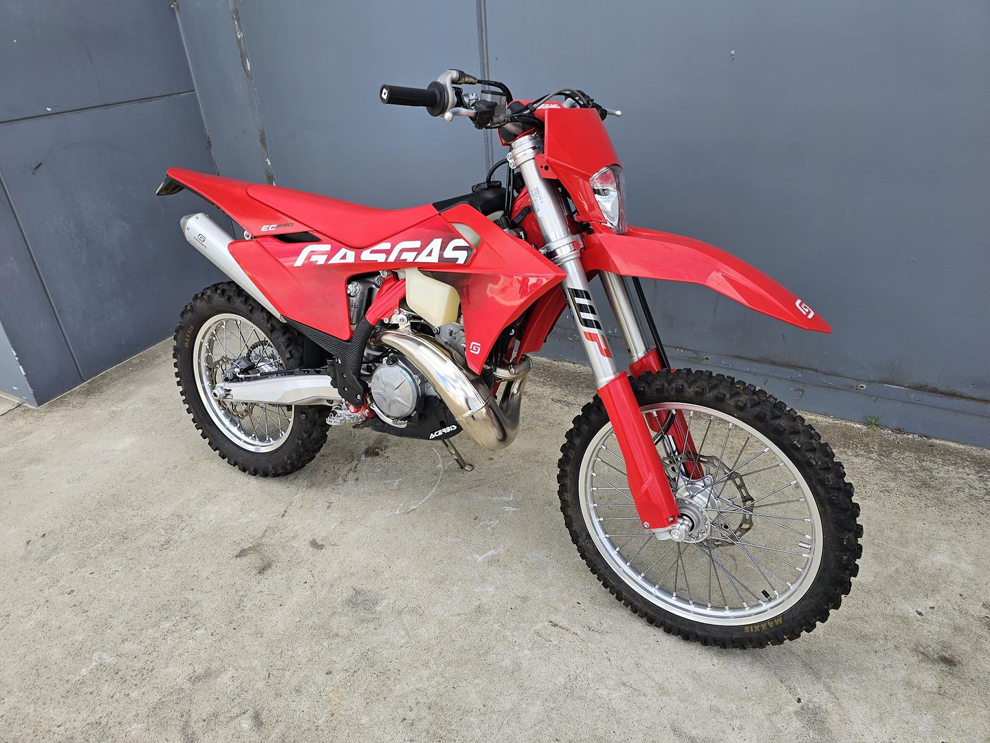 2024 GAS GAS EC 250 ENDURO