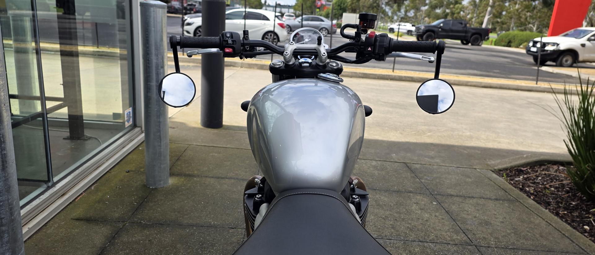 2021 TRIUMPH STREET TWIN ROAD