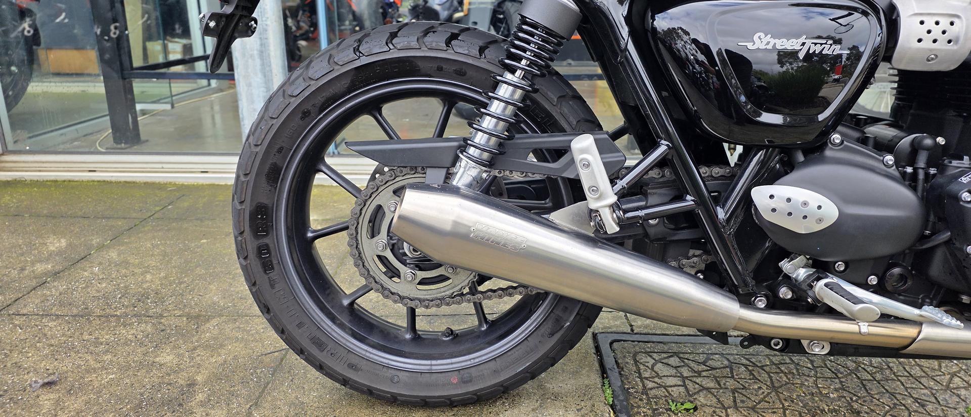 2021 TRIUMPH STREET TWIN ROAD