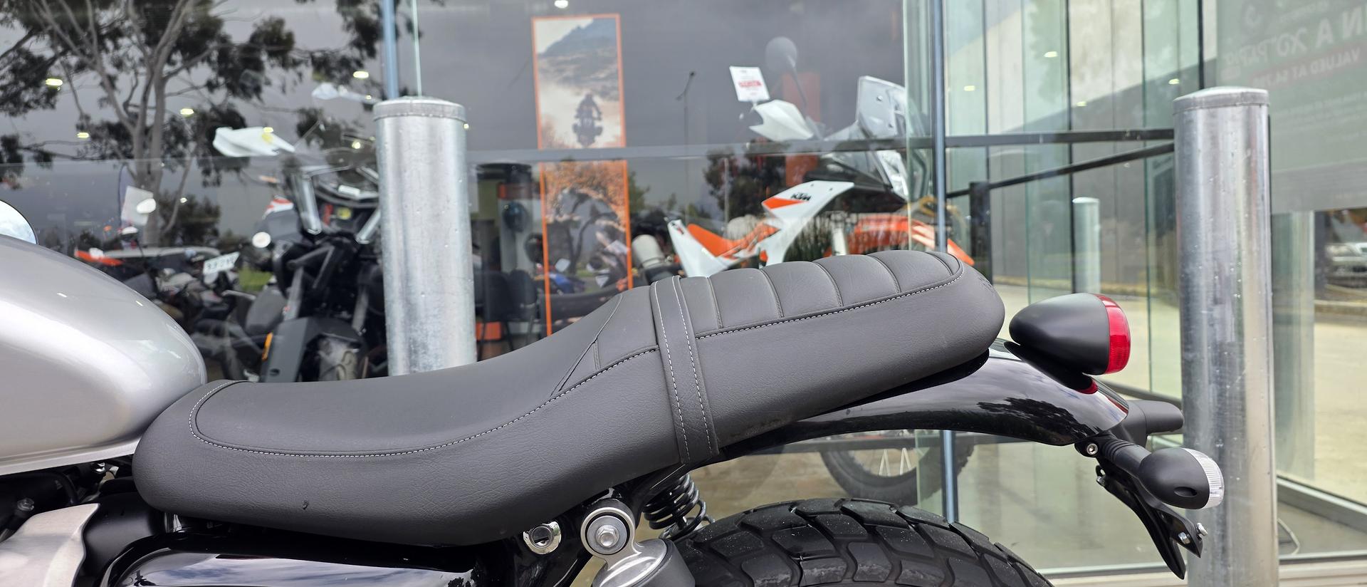 2021 TRIUMPH STREET TWIN ROAD
