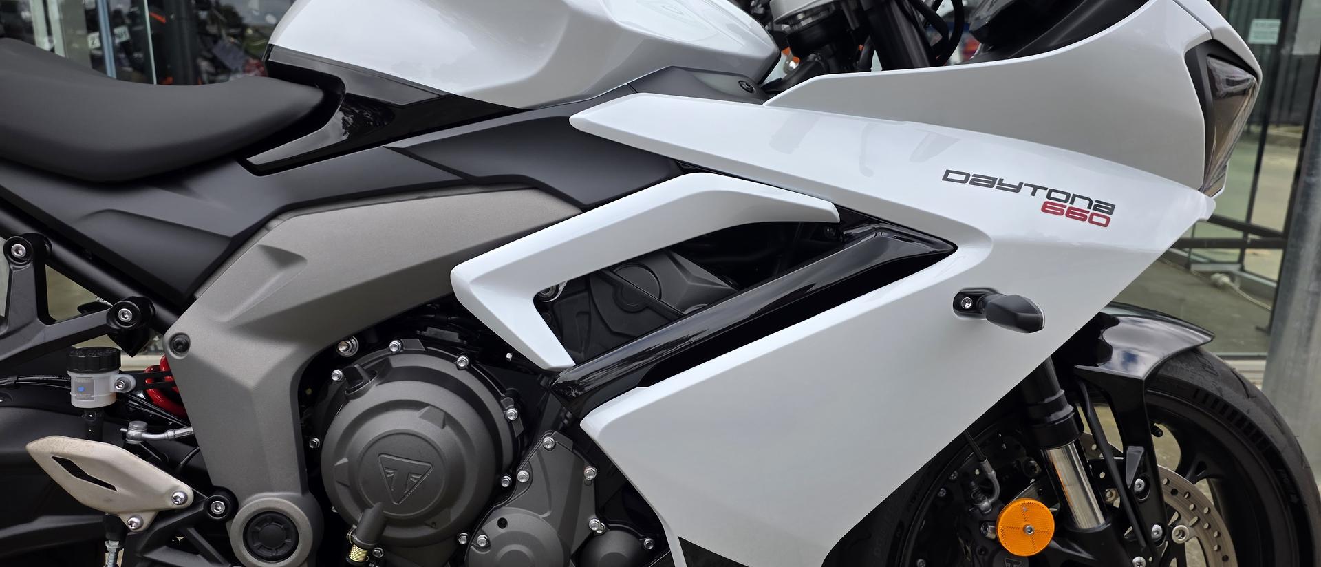 2024 TRIUMPH DAYTONA 660 ROAD