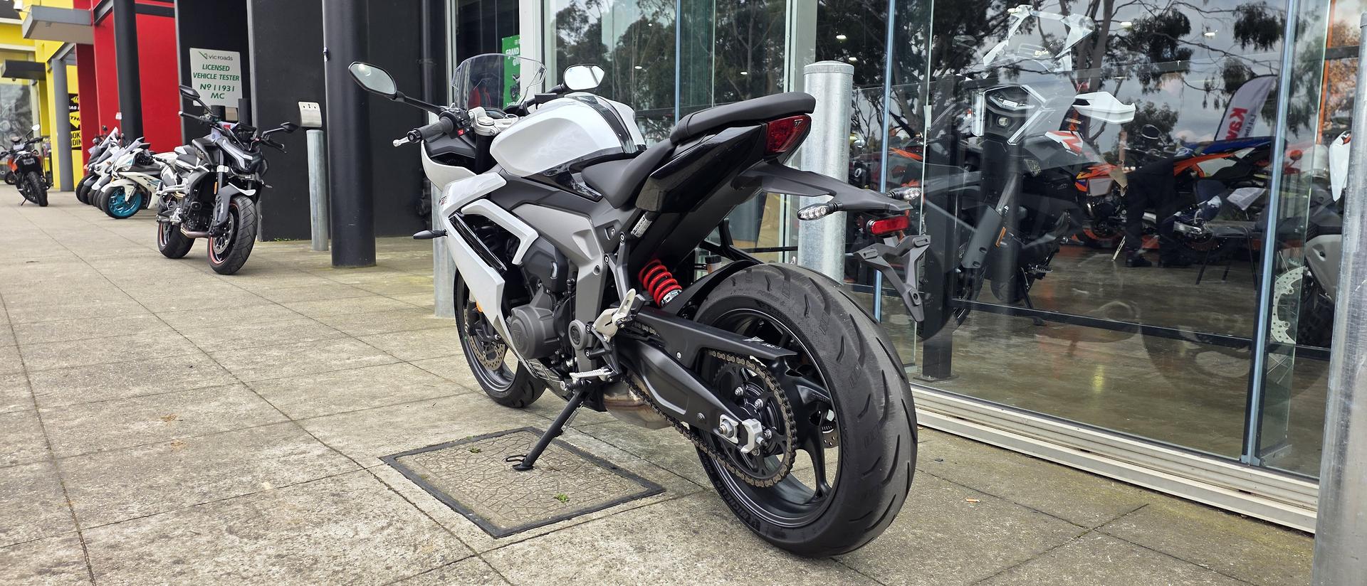 2024 TRIUMPH DAYTONA 660 ROAD