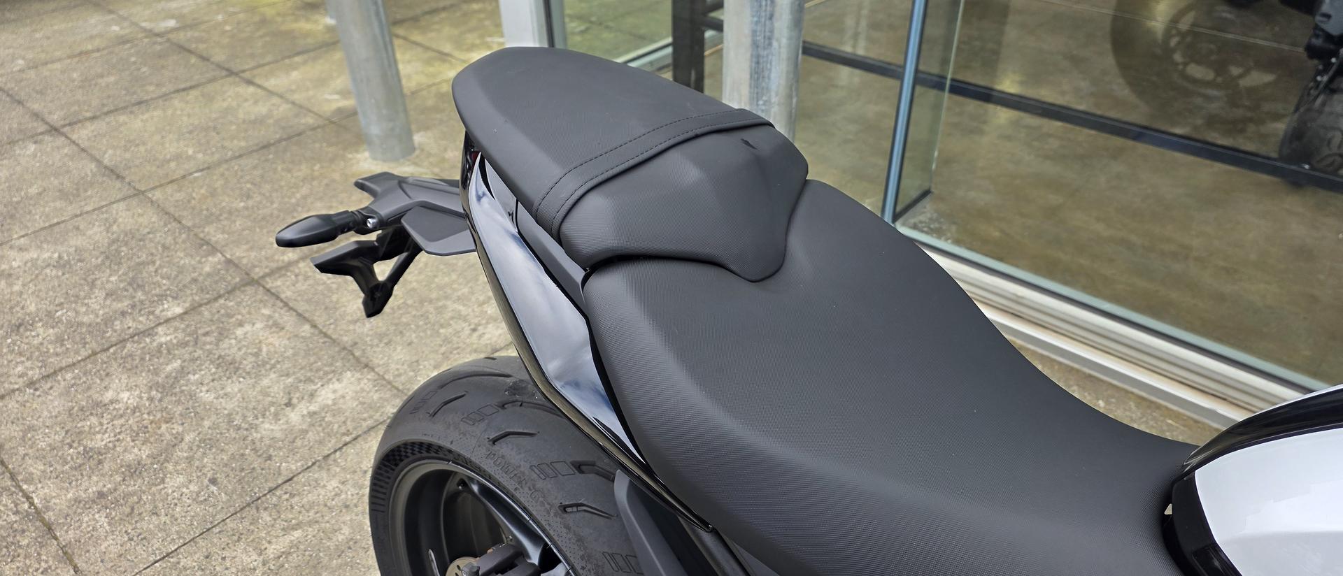 2024 TRIUMPH DAYTONA 660 ROAD
