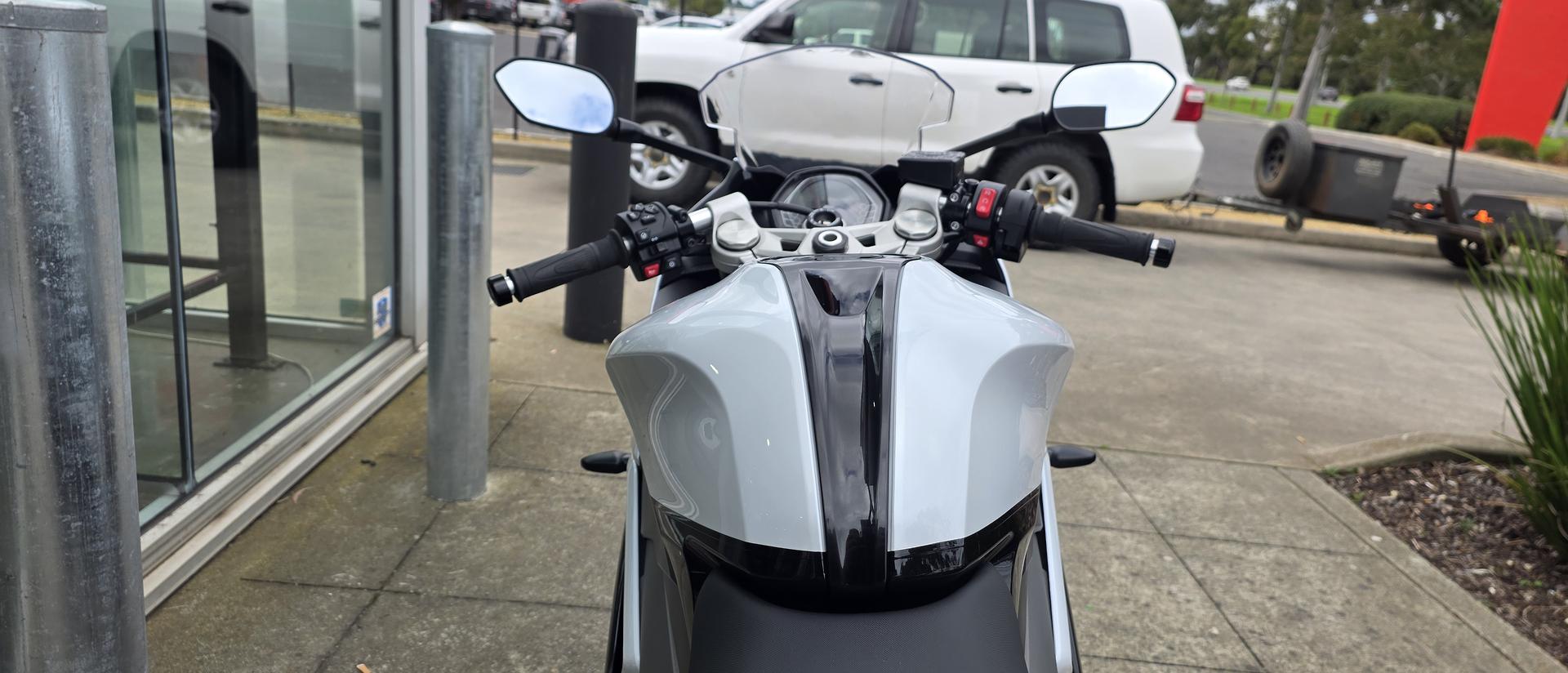 2024 TRIUMPH DAYTONA 660 ROAD