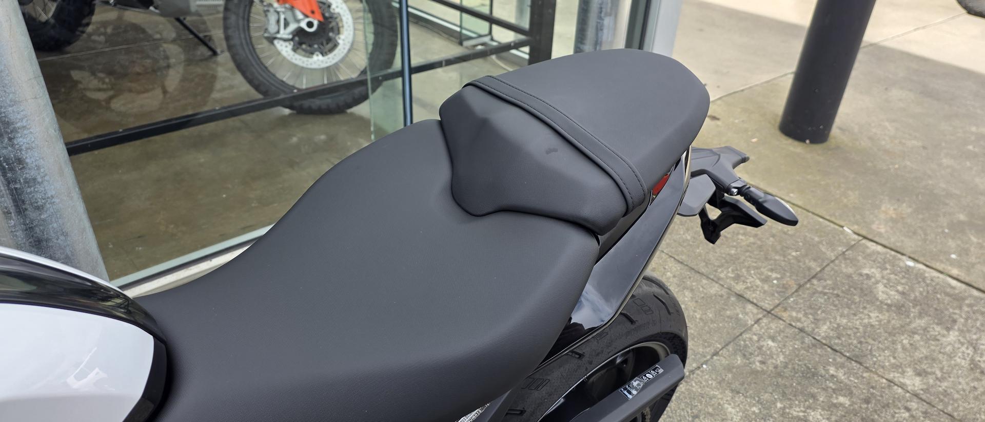 2024 TRIUMPH DAYTONA 660 ROAD