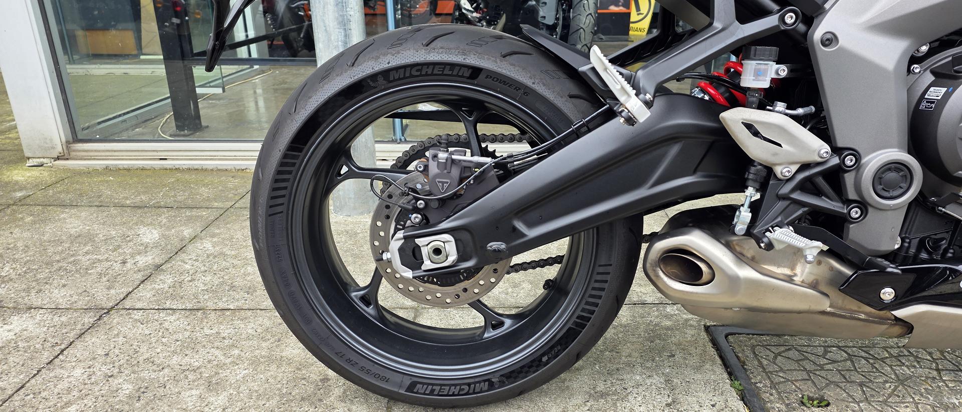 2024 TRIUMPH DAYTONA 660 ROAD
