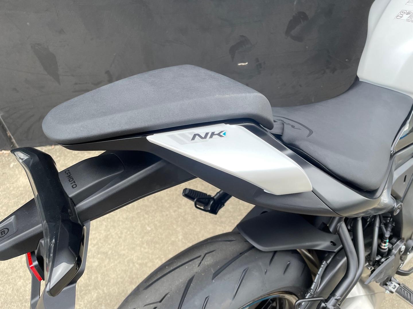 2026 CF MOTO 675 NK ROAD