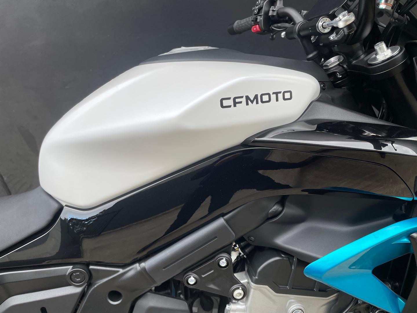 2026 CF MOTO 675 NK ROAD