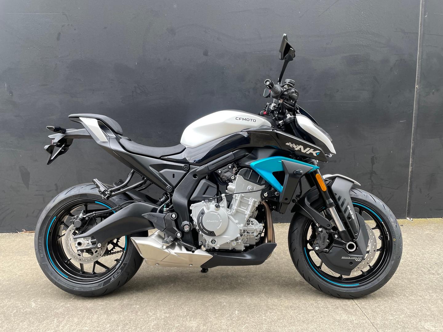 2026 CF MOTO 675 NK ROAD